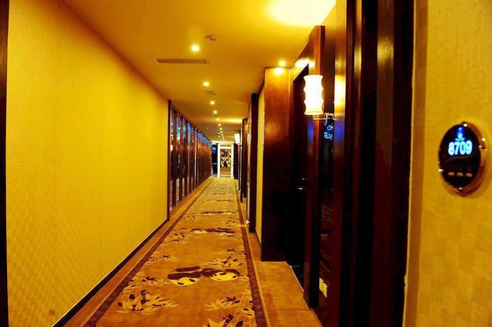 Chengdu Panda Prince Culture Hotel Eksteriør billede